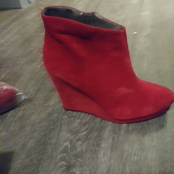 Booties - Picture 3 of 4